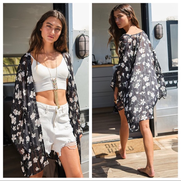 19 Boho chic short sleeves floral kimono cardigan - Picture 3 of 6